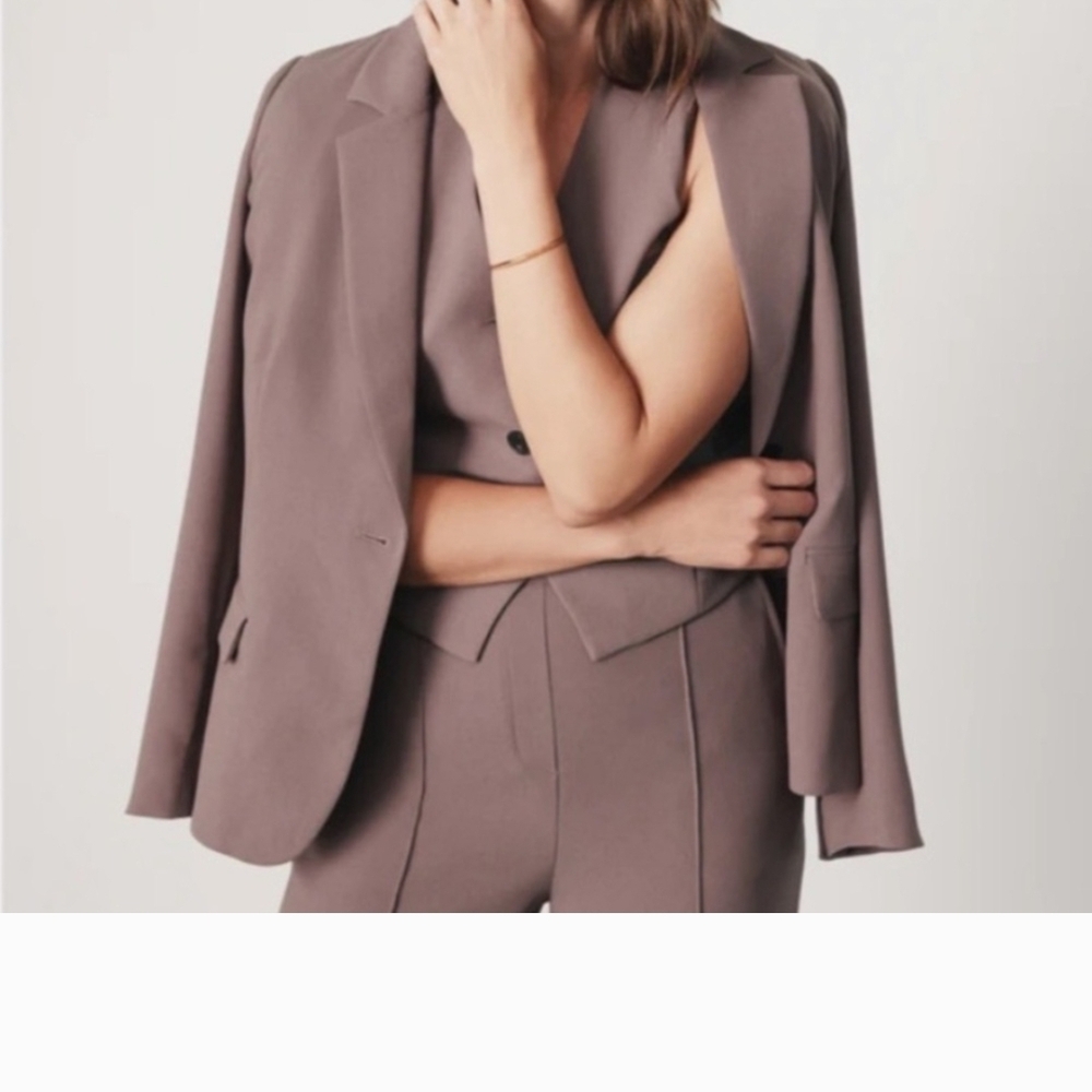 SPANX Carefree Crepe In Smoke. Blazer, Vest, Pants Set: Perfect Condition. - Picture 3 of 3